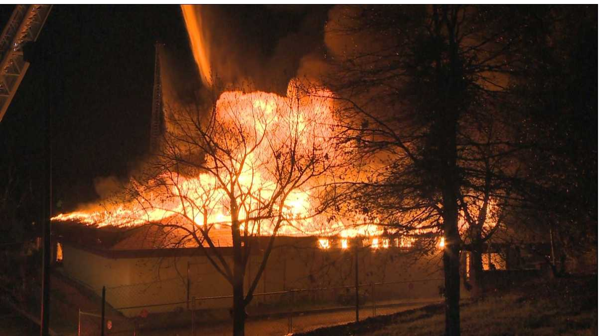 Abandoned Former Denny’s Restaurant Burned To The Ground!