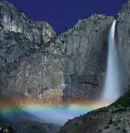 Wildfire Causes Yosemite Park to Close!